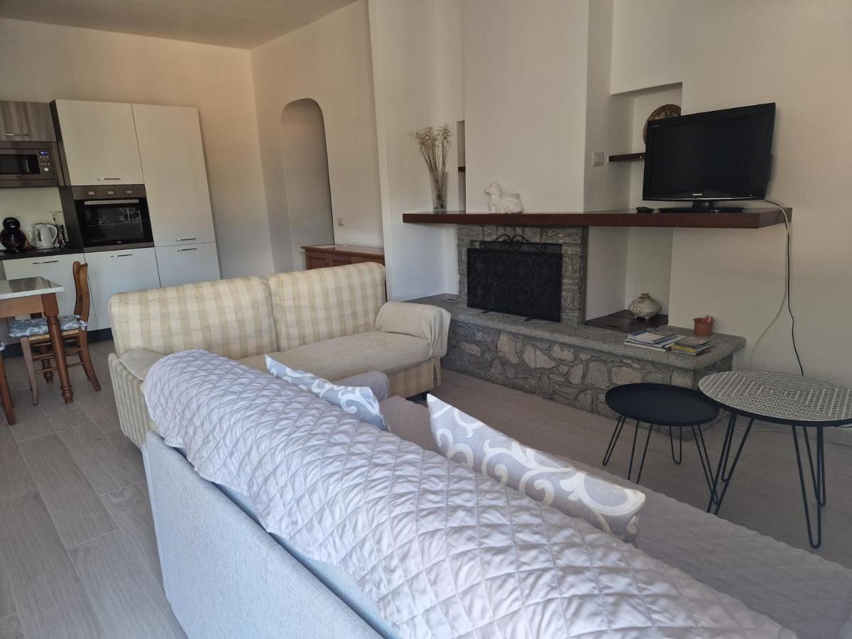 Borgocastello Appartement Rezzonico Buitenkant foto